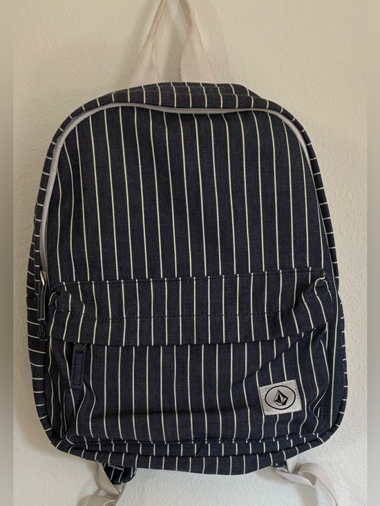 Volcom Handbags - Volcom Mini backpack